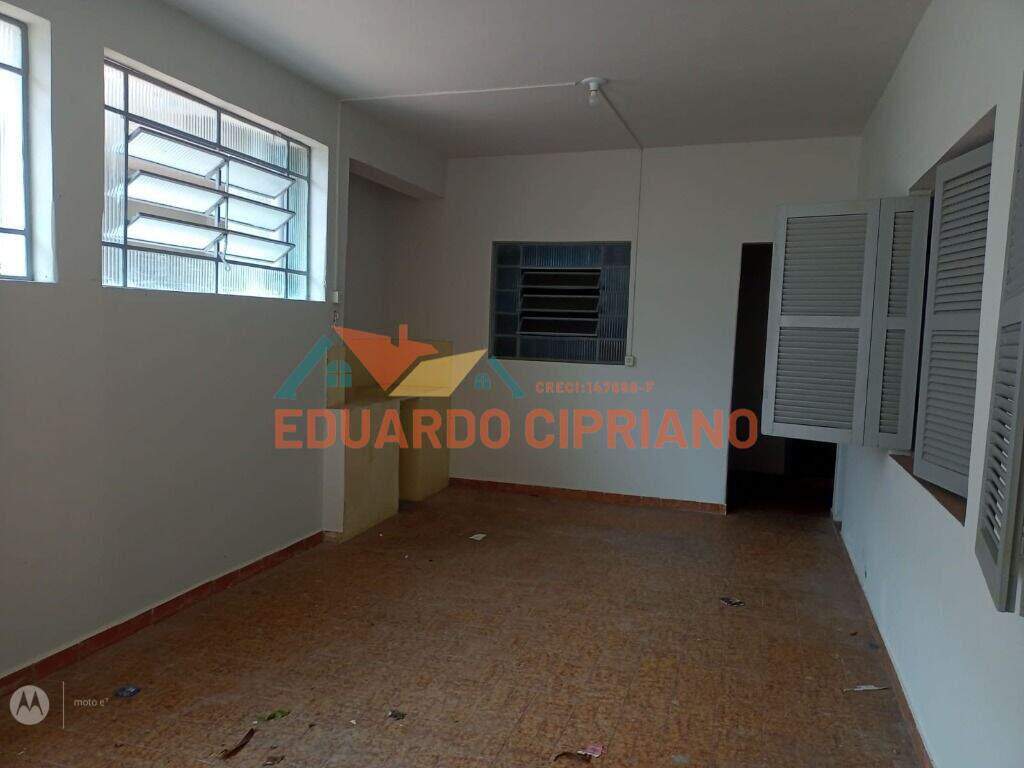 Sala para aluguel no Centro: 