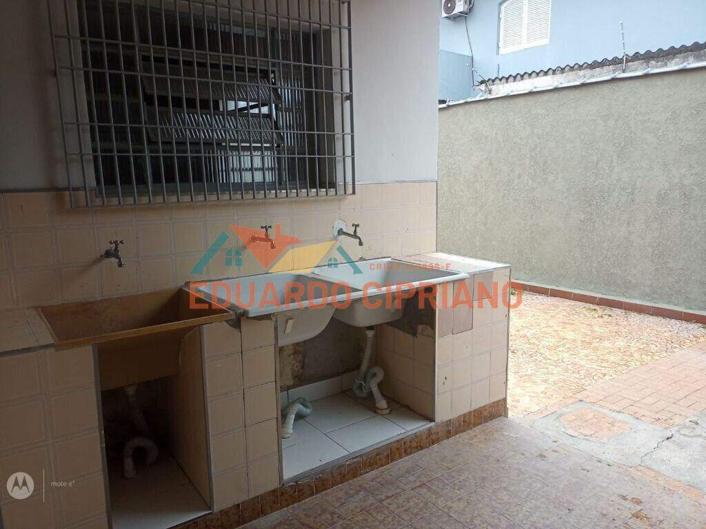 Sala para aluguel no Centro: 