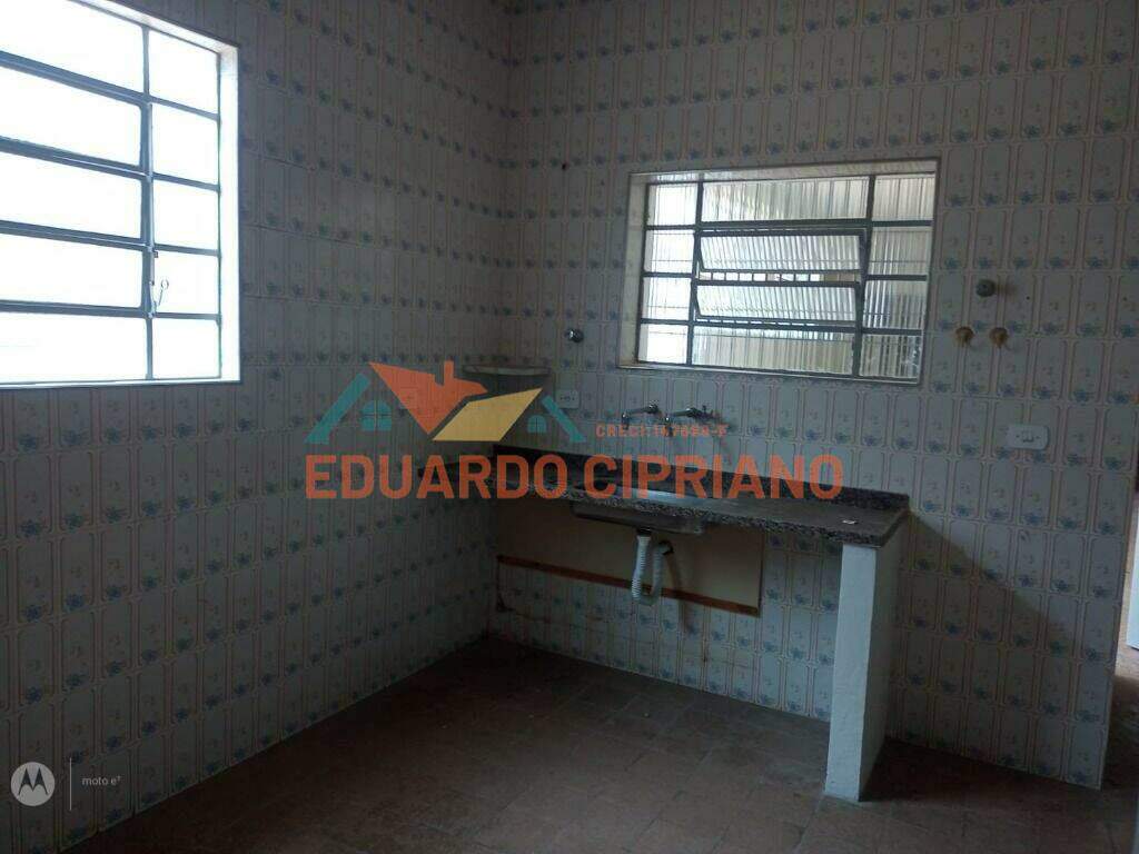 Sala para aluguel no Centro: 