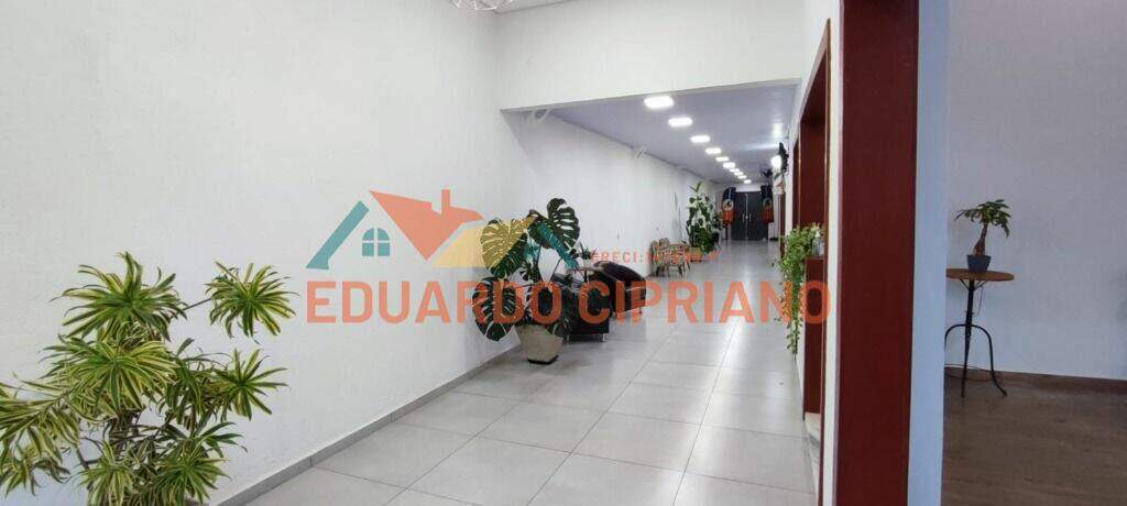 Sala para aluguel no Martim de Sá: 