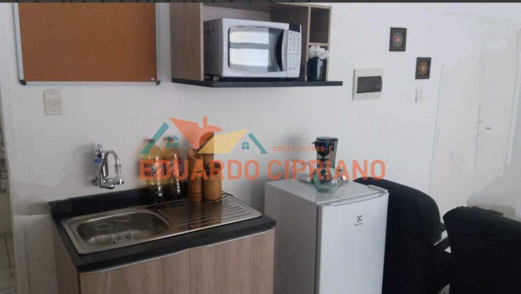 Sala para aluguel no Sé: 