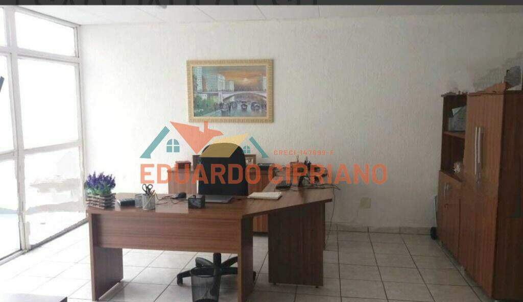 Sala para aluguel no Sé: 