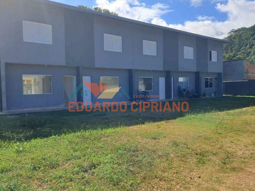 Casa para aluguel no Capricórnio III: 