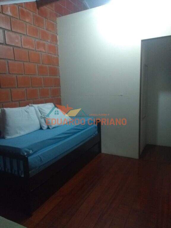 Casa para aluguel no Martim de Sá: 