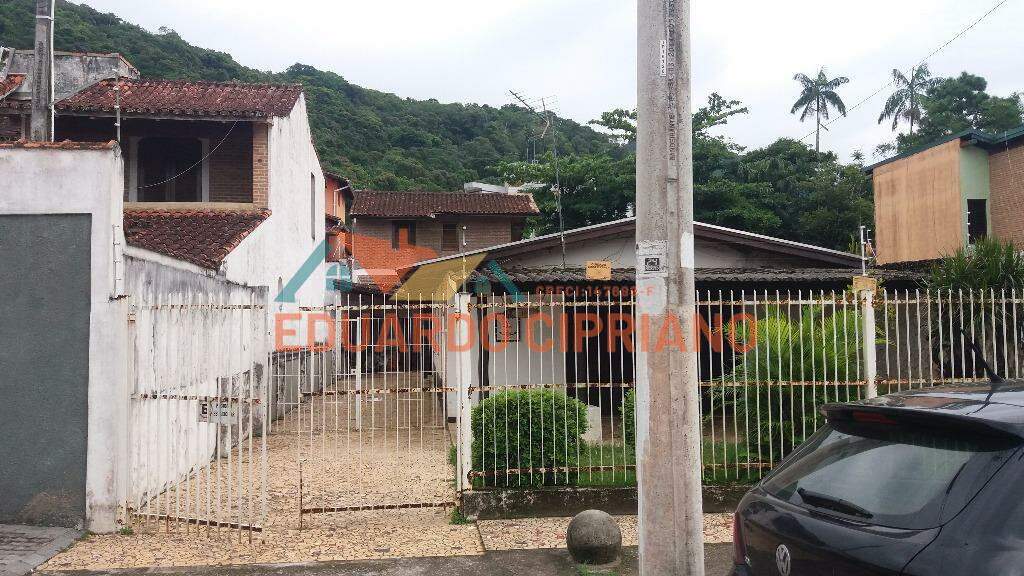 Casa à venda no Massaguaçu: 