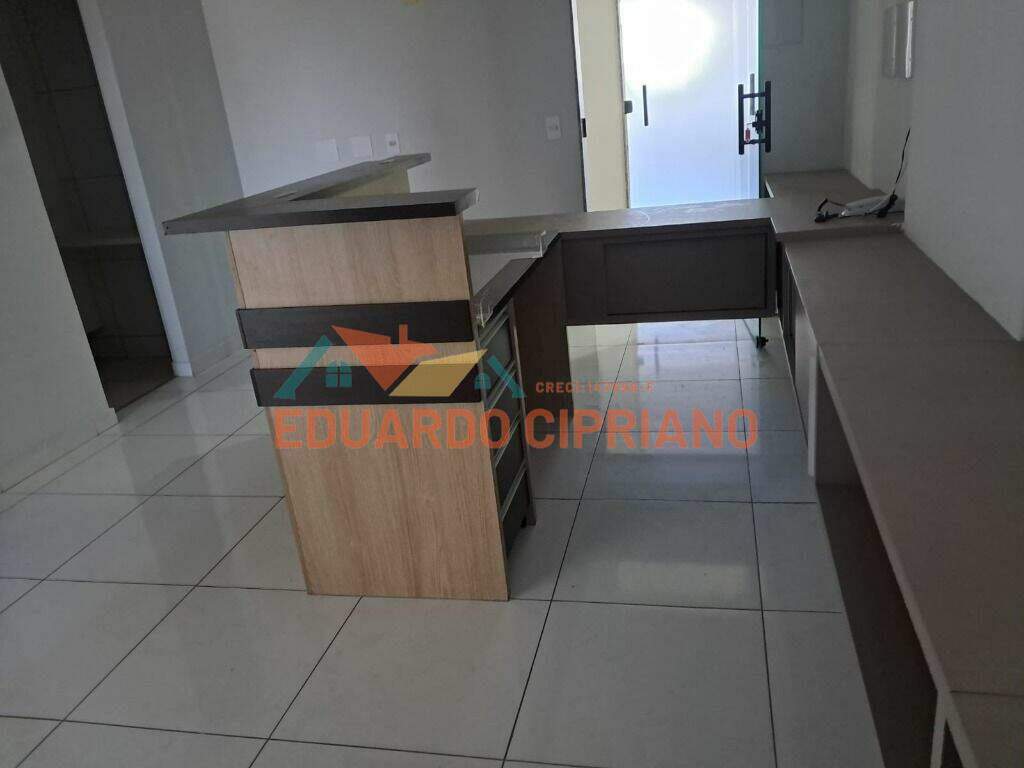 Sala para aluguel no Centro: 