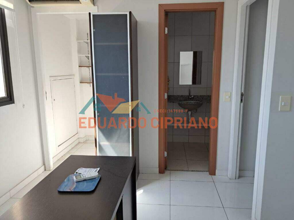 Sala para aluguel no Centro: 