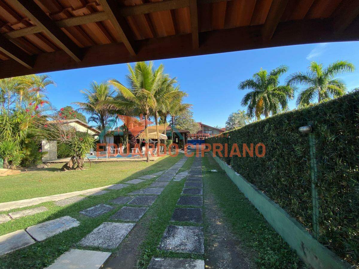 Casa à venda no Village Paineiras: 