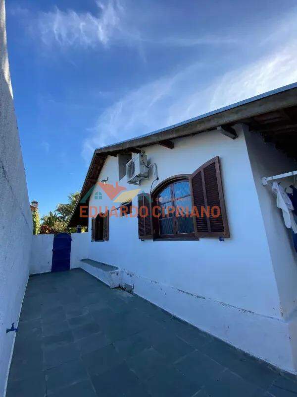 Casa à venda no Village Paineiras: 