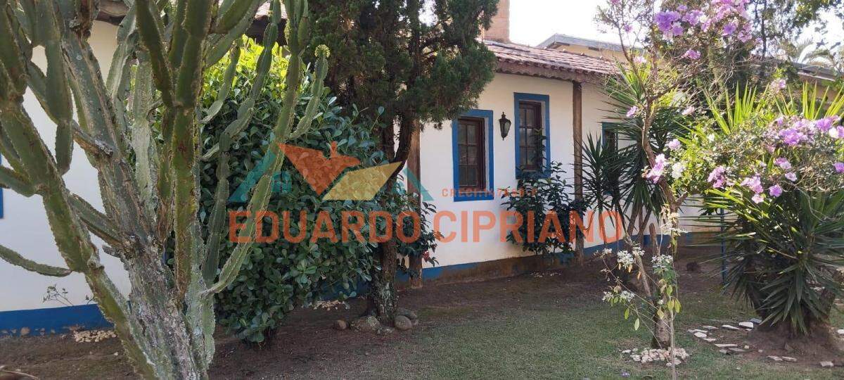 Casa à venda no Village Paineiras: 