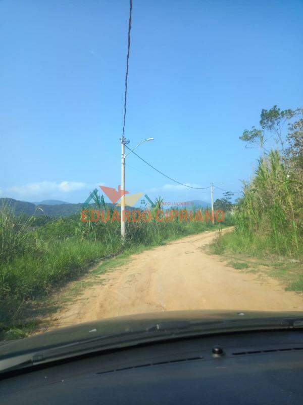 Terreno à venda no Bal Gardenmar : 