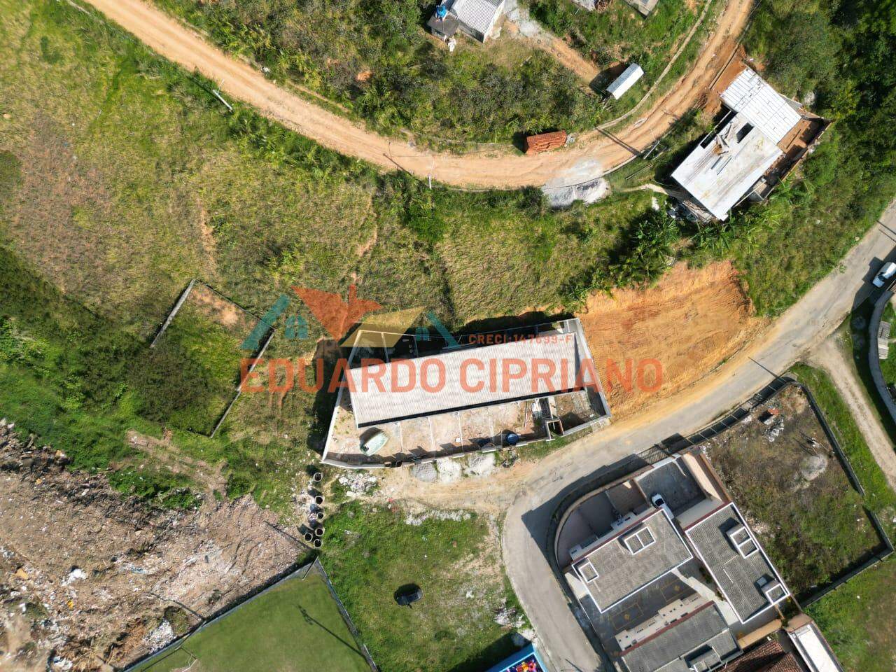 Terreno à venda no Bal Gardenmar : 