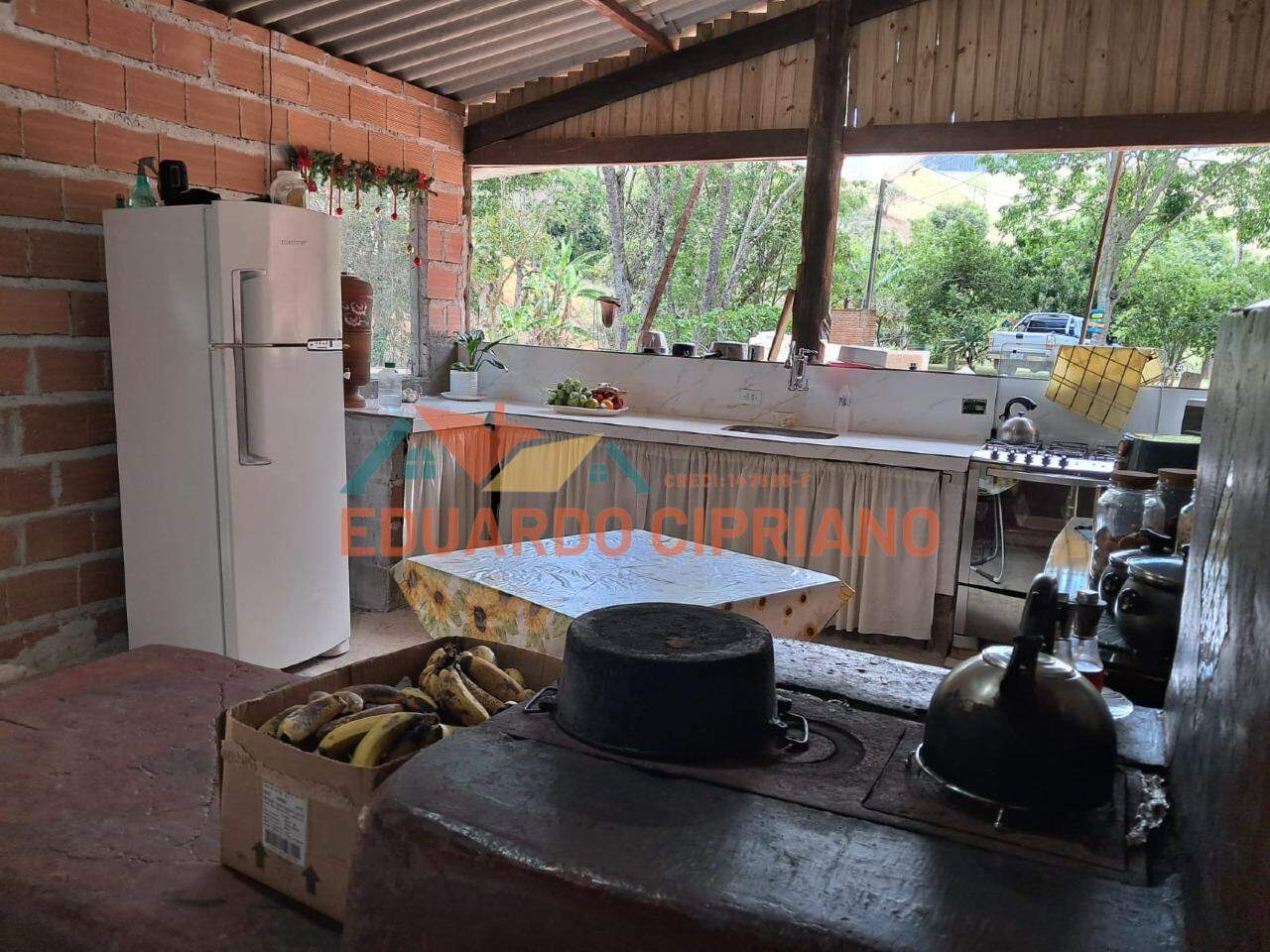 Pousada à venda no Estrada Laranjeiras : 