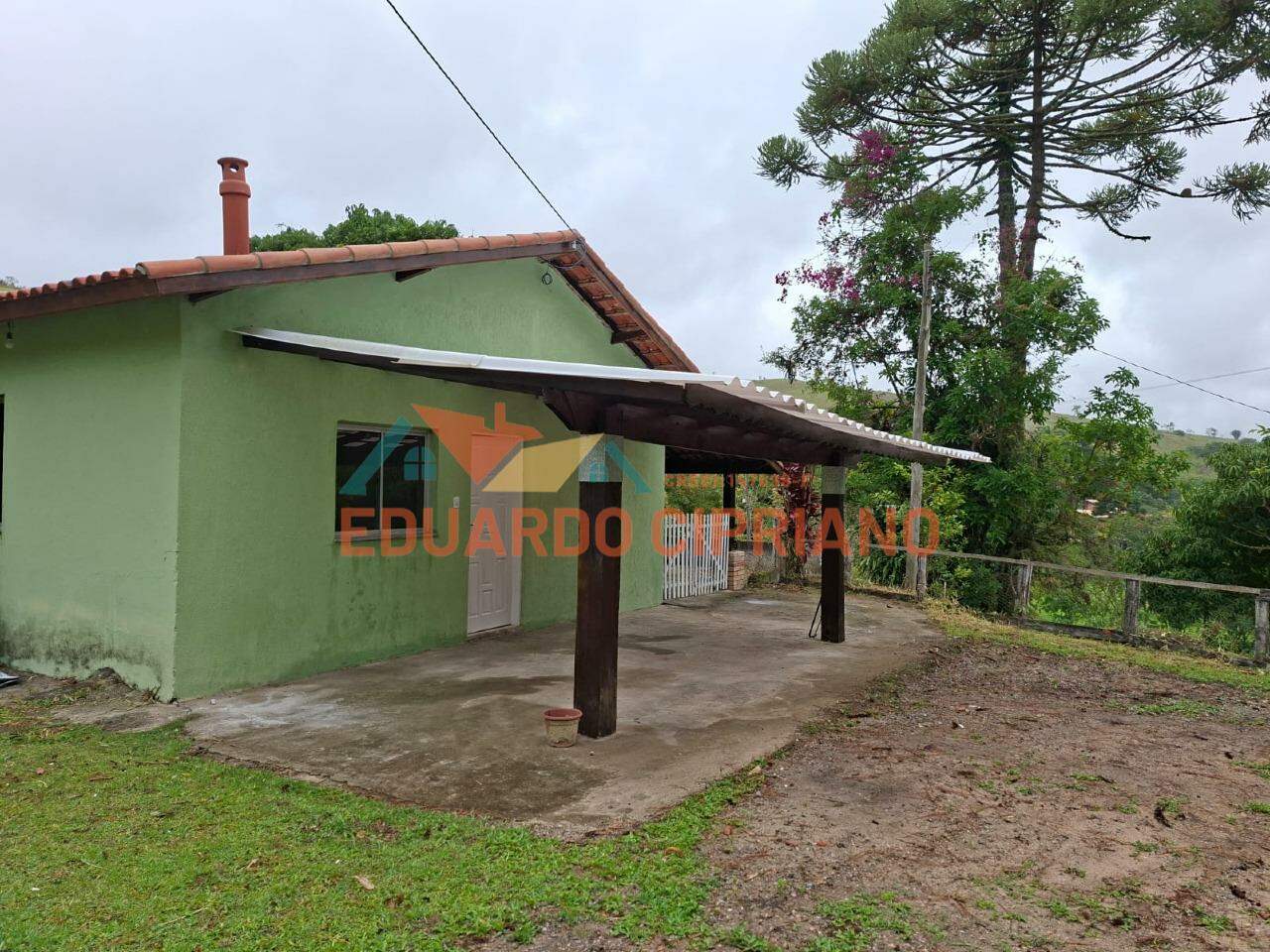 Casa para aluguel no Capim da Angola: 