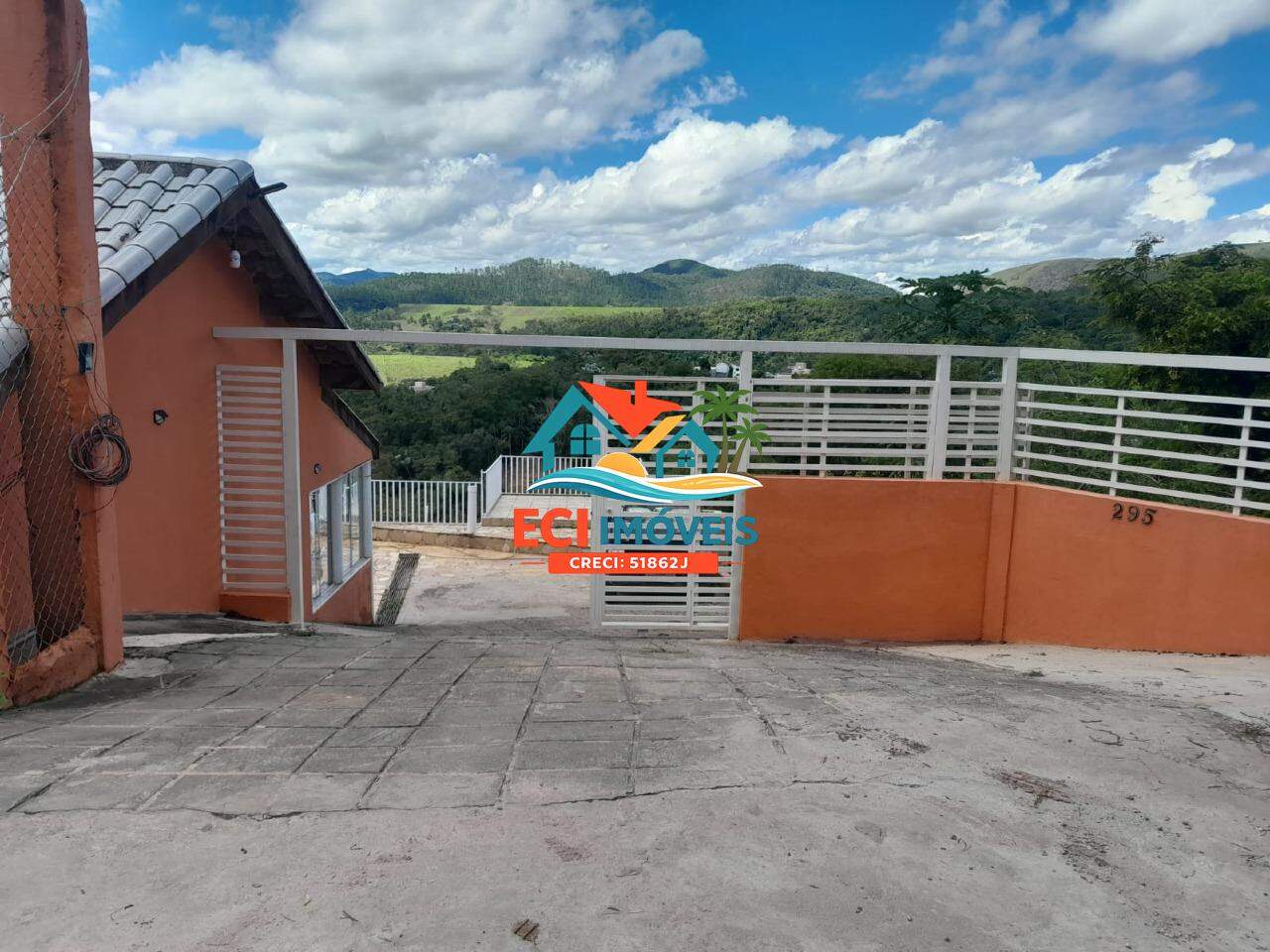 Casa à venda no Centro: 