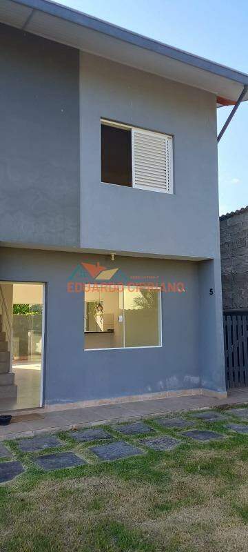 Casa Assobradada para aluguel no Capricórnio III: 
