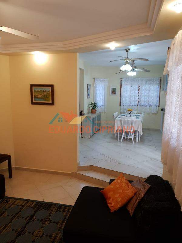 Casa em condomínio para aluguel no Martim de Sá: 