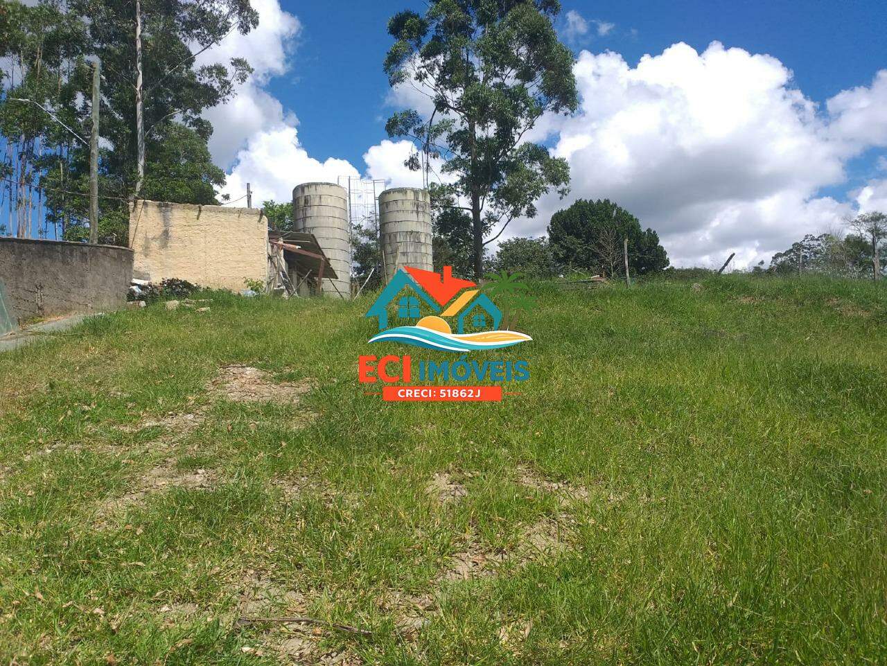 Terreno à venda no Macacos: 