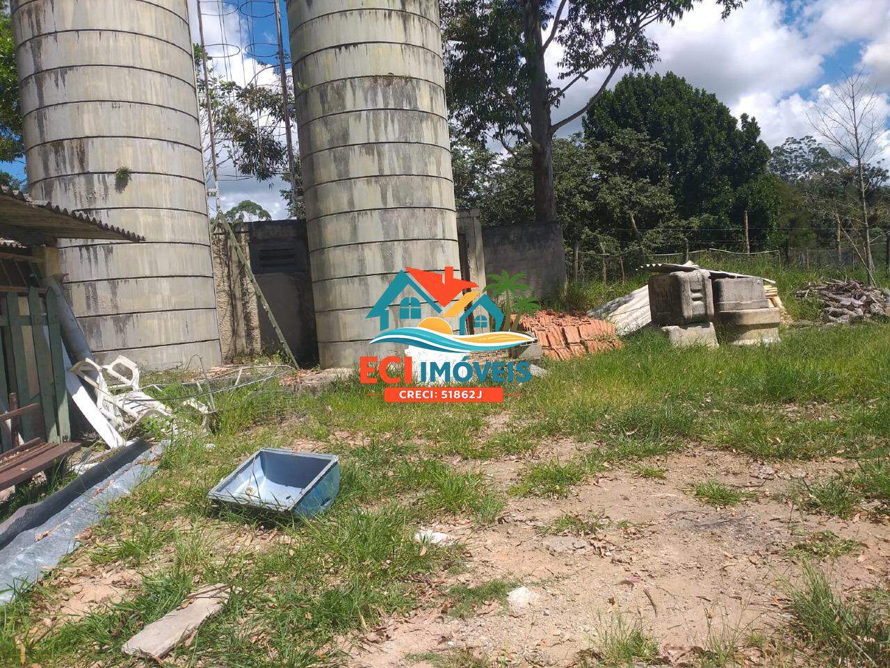 Terreno à venda no Macacos: 