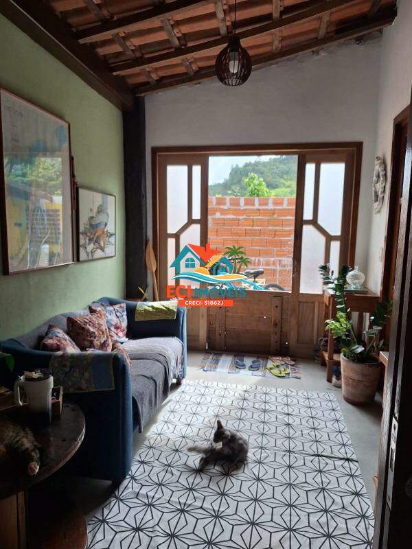 Casa à venda no Caputera: 
