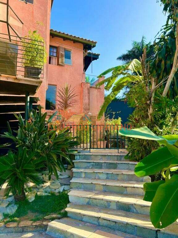 Casa para aluguel no Cocanha: 