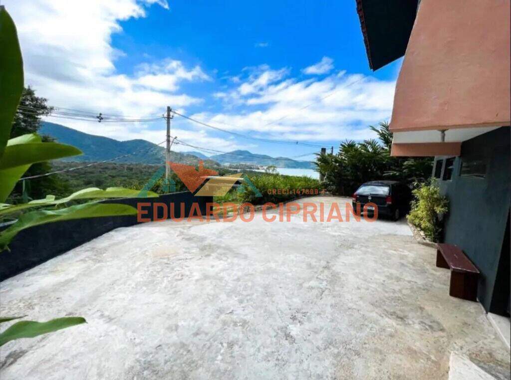Casa para aluguel no Cocanha: 