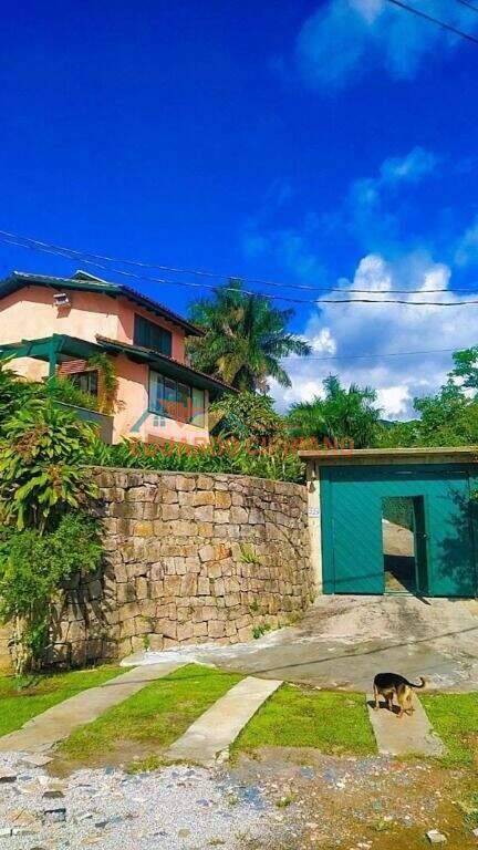 Casa para aluguel no Cocanha: 