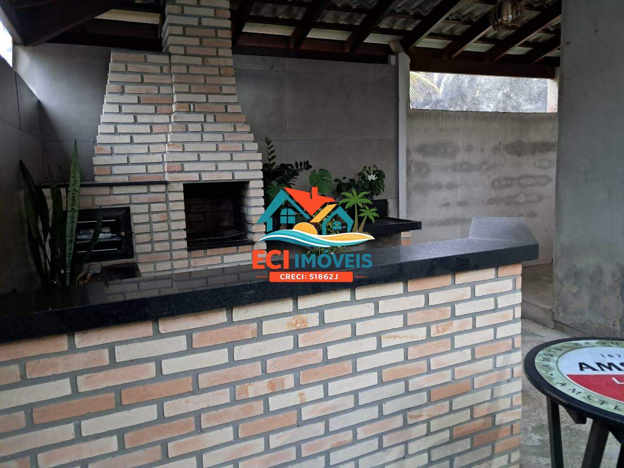 Casa à venda no Getuba: 