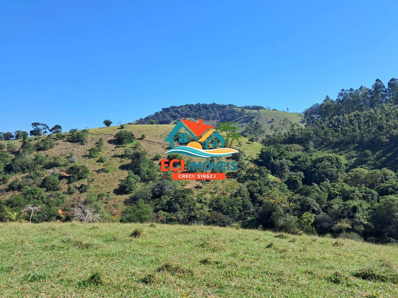 Terreno à venda no Capim da Angola: 