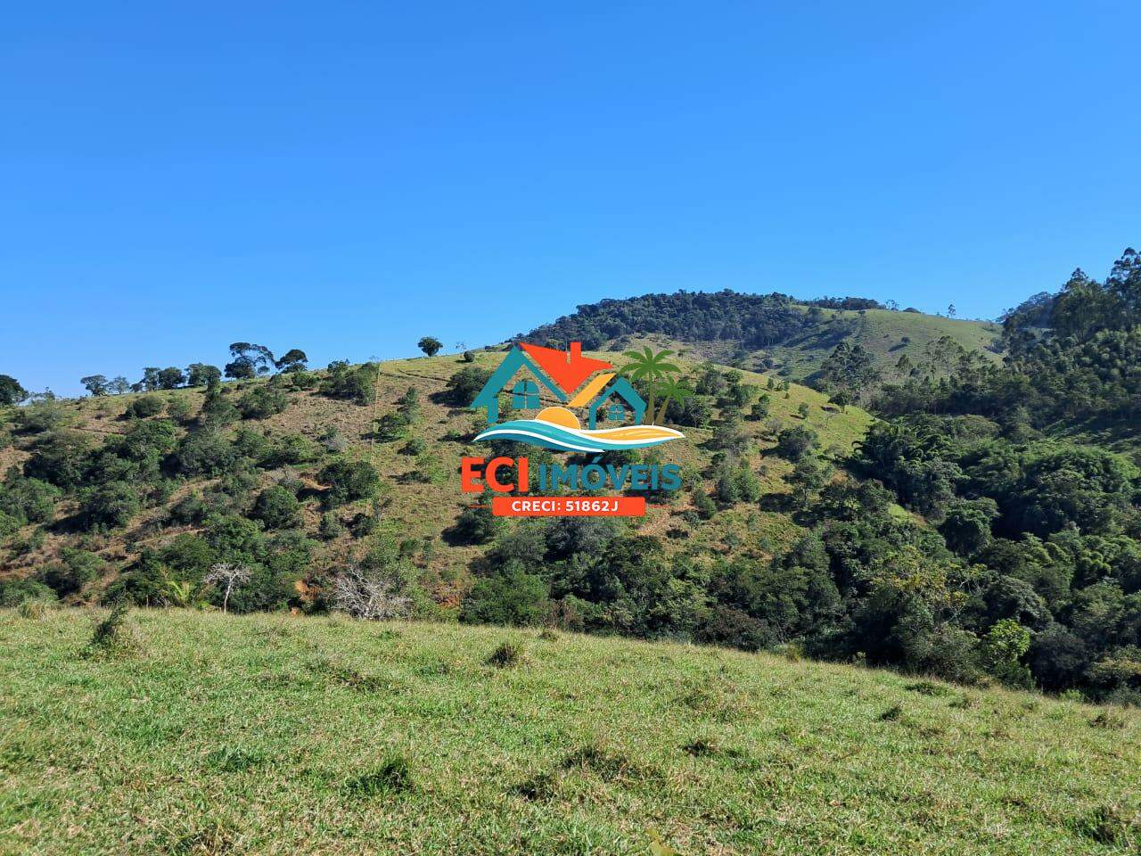 Terreno à venda no Capim da Angola: 