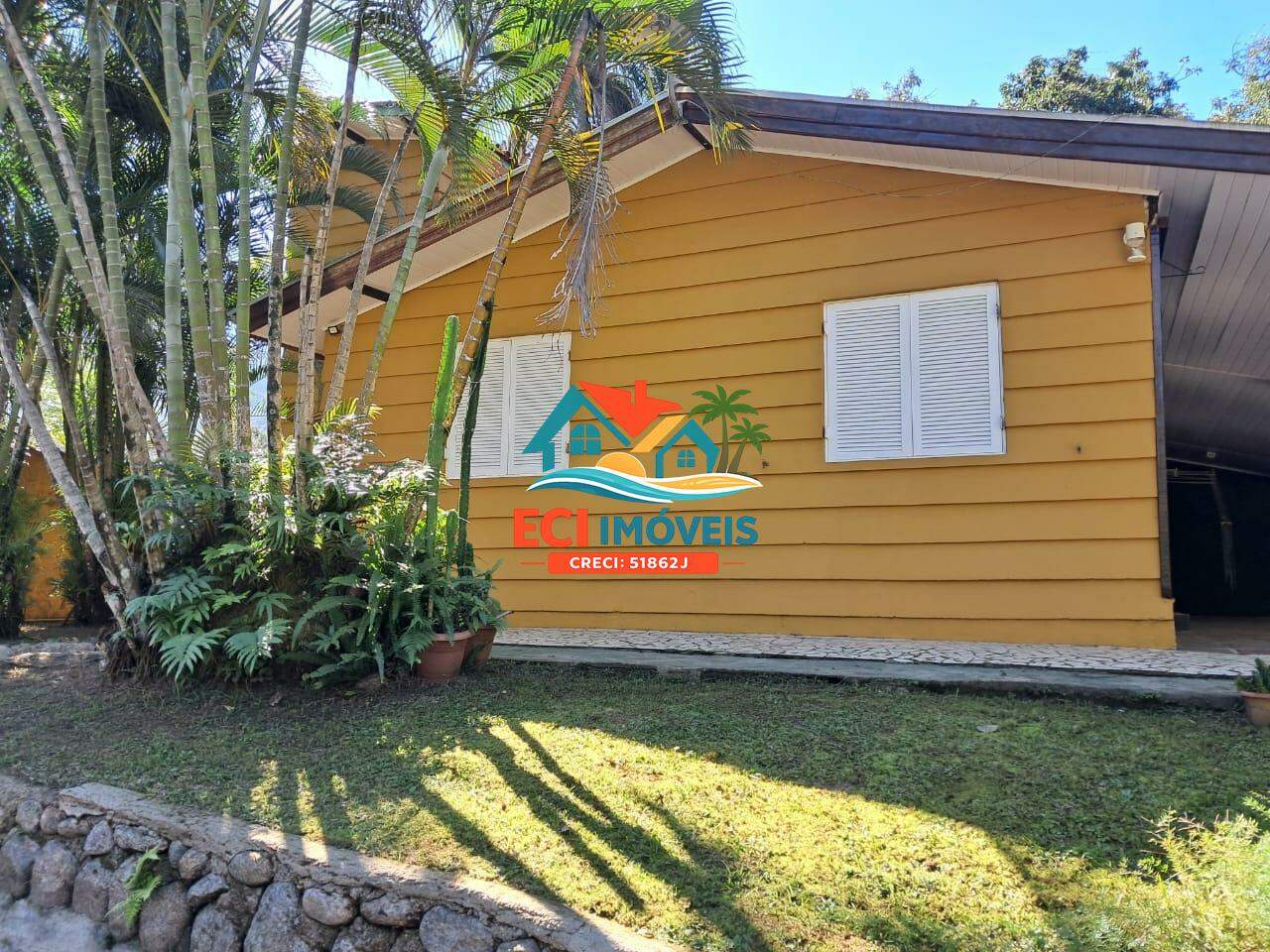 Casa à venda no Massaguaçu: 