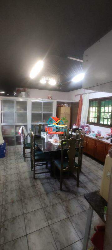 Casa à venda no Indaiá: 