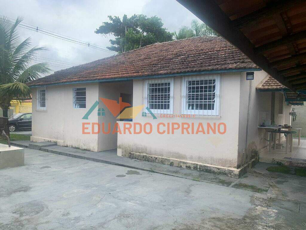 Casa à venda no Balneário Copacabana: 