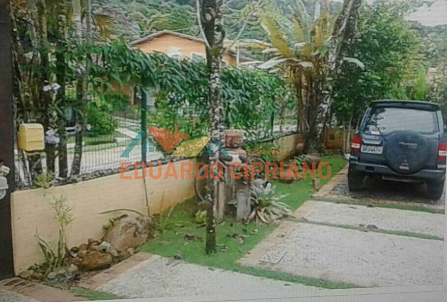 Casa à venda no Martim de Sá: 