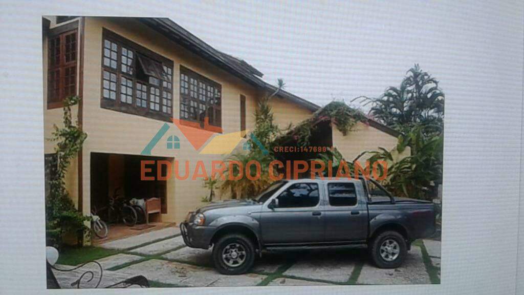 Casa à venda no Martim de Sá: 