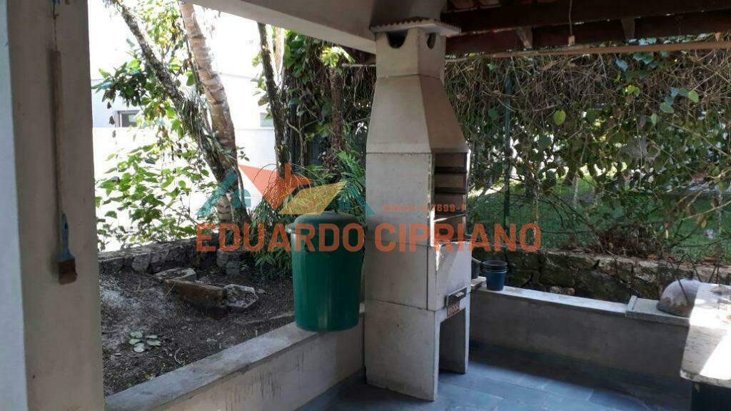 Casa à venda no Martim de Sá: 