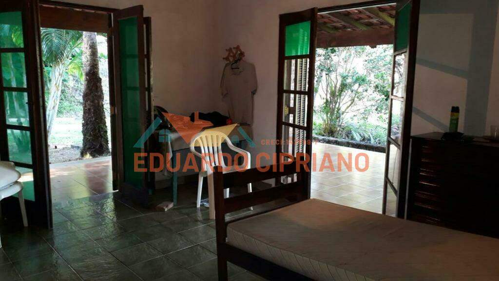 Casa à venda no Martim de Sá: 