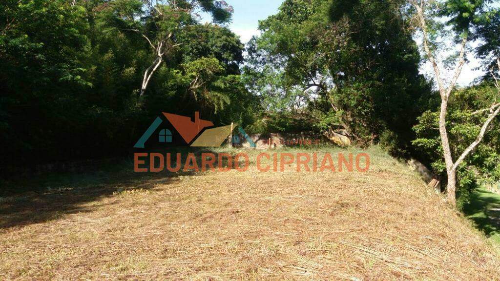 Terreno à venda no Martim de Sá: 