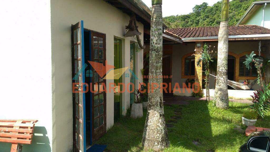 Casa à venda no Massaguaçu: 