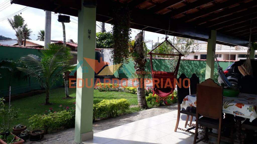 Casa à venda no Massaguaçu: varanda