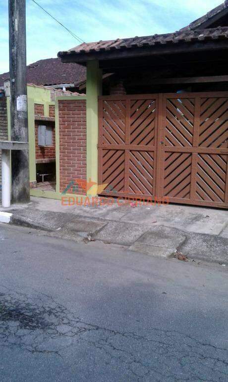 Casa à venda no Getuba: 