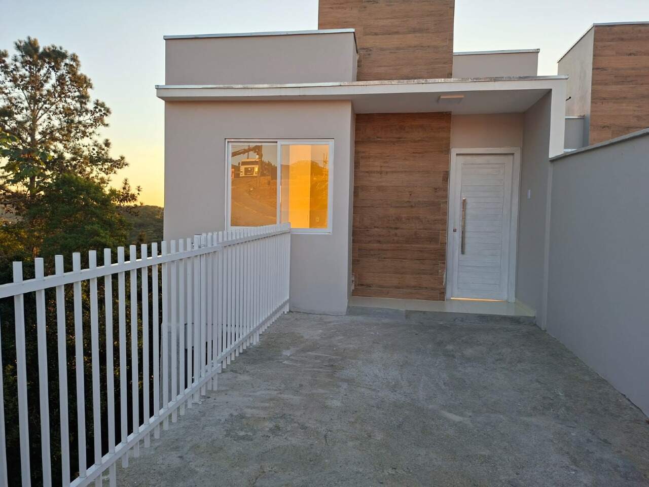 Casa à venda no Poço Fundo: 