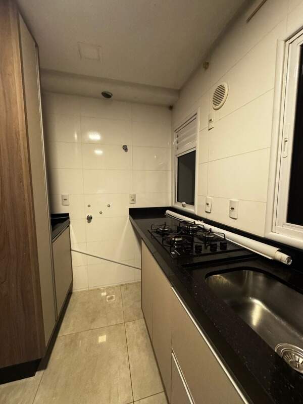 Apartamento à venda no Perequê: 