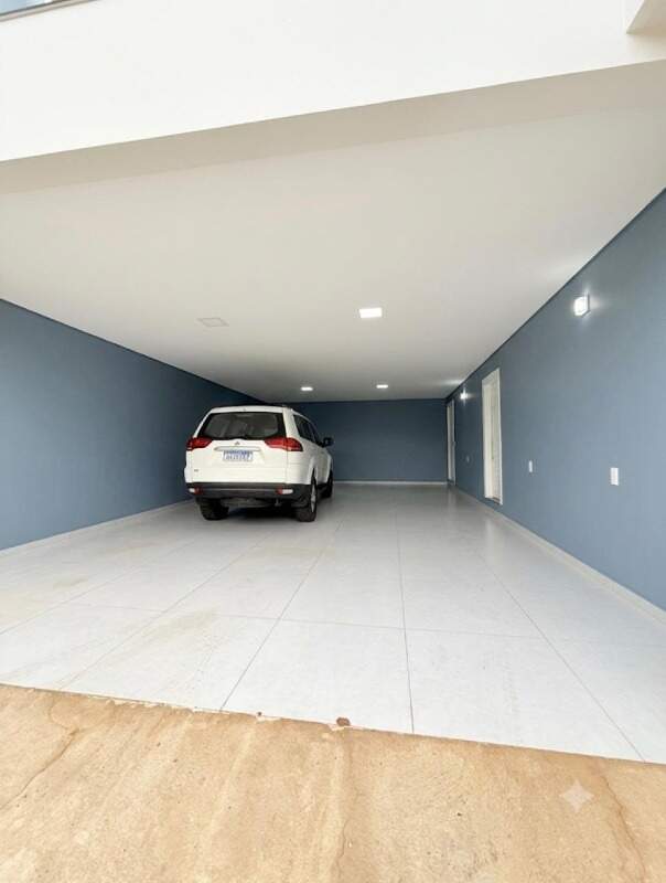Casa à venda no Primeiro de Maio: 