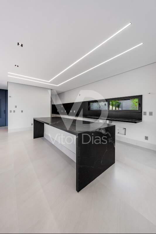 Casa à venda no Jardim Royal Boulevard do Cerrado: 