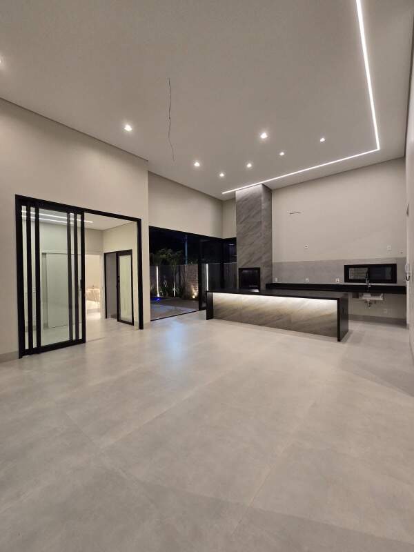 Casa à venda no Jardim Royal Boulevard do Cerrado: Espaco gourmet