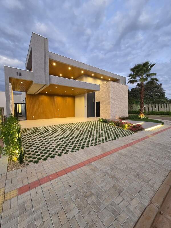 Casa à venda no Jardim Royal Boulevard do Cerrado: 