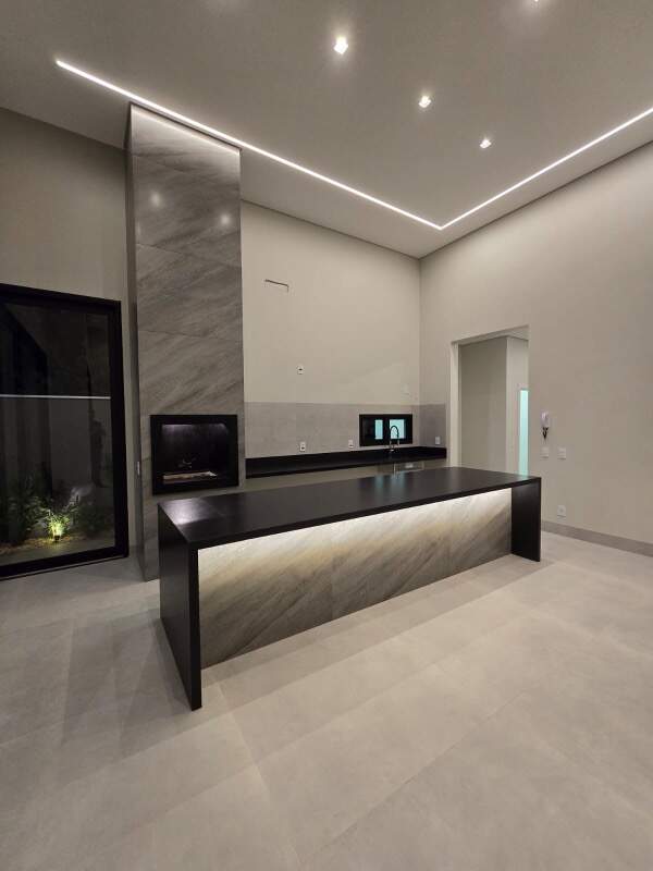 Casa à venda no Jardim Royal Boulevard do Cerrado: Espaco Gourmet