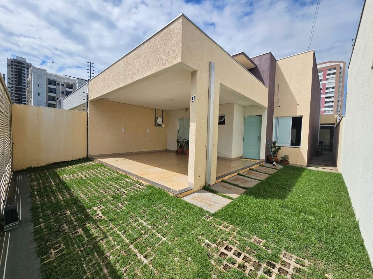 Casa à venda no Setor Residencial Granville I: 