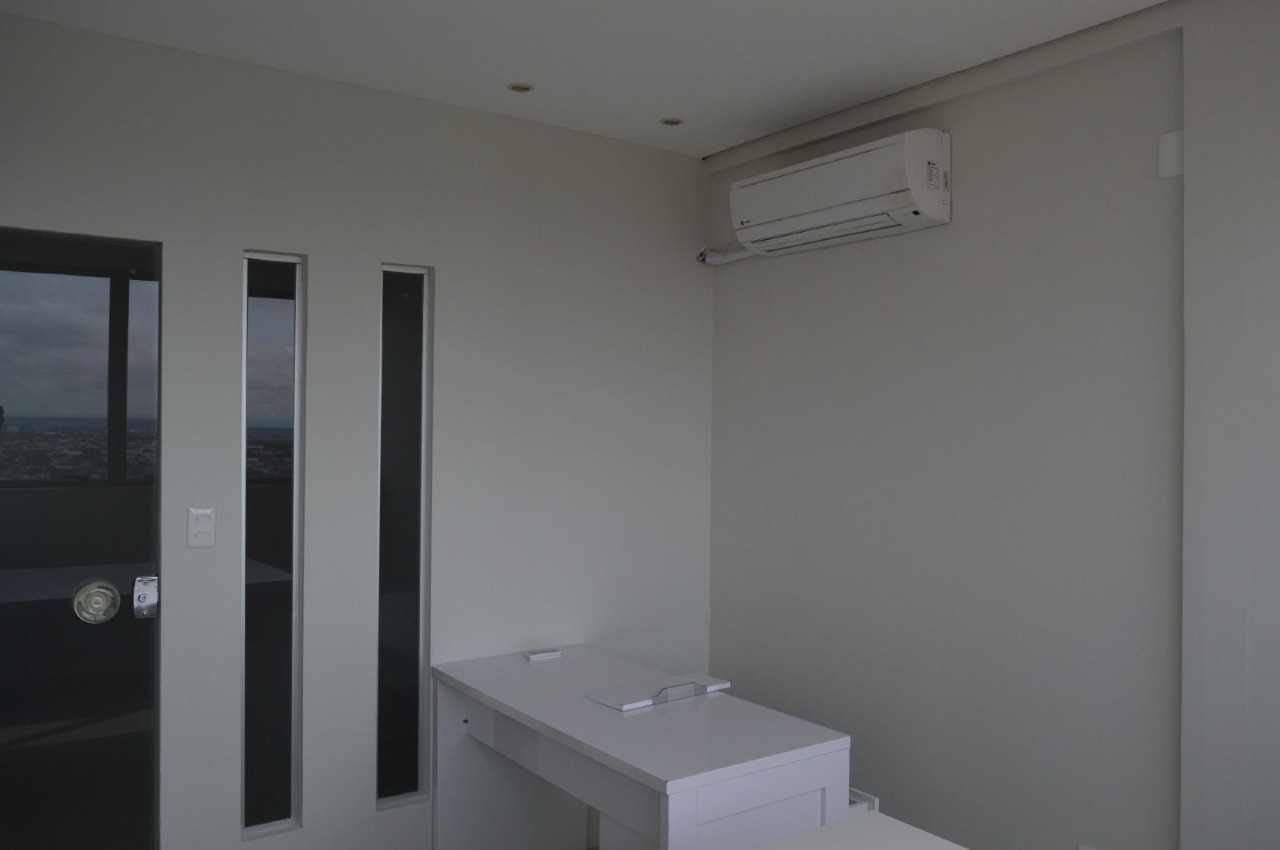 Sala à venda no Bosque da Saúde: 